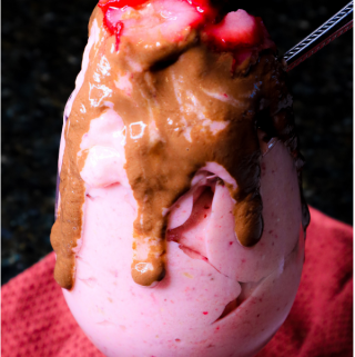 vegan chocolate strawberry ice cream
