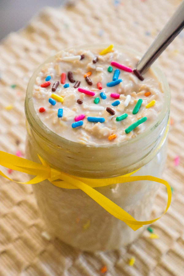 Raw Vegan Birthday Cake Overnight Oats