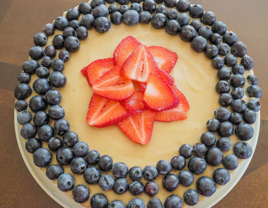 Raw Vegan Berry Cheesecake